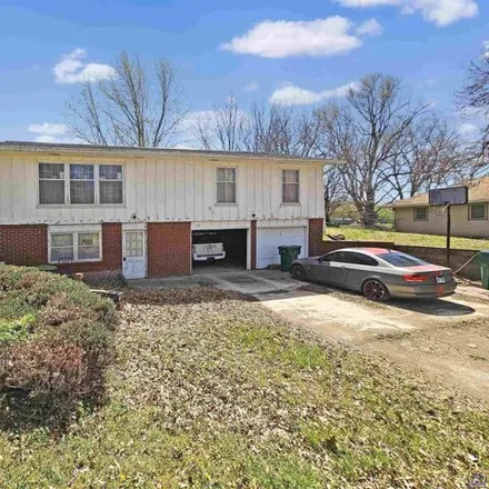 Buy this 3 bed house on 107 West 5th Street in Hoyt, Jackson County