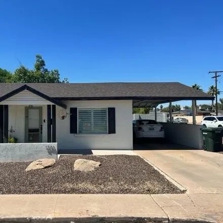 Buy this 2 bed house on 5208 North 13th Street in Phoenix, AZ 85014