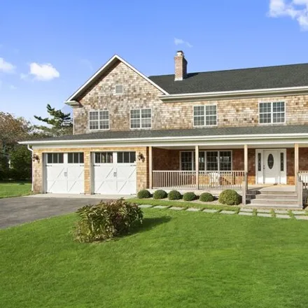Rent this 6 bed house on 15 Overlook Drive in Tuckahoe, Suffolk County