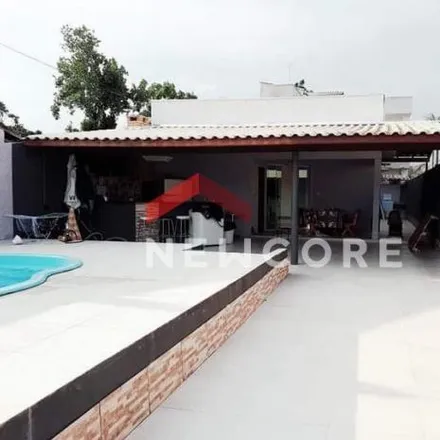 Buy this 8 bed house on Avenida Emìlio Manzano Lhorente in Golfinhos, Caraguatatuba - SP