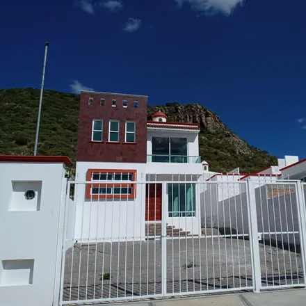 Buy this studio house on Privada Villas del Huerto in 76803 San Juan del Río, QUE