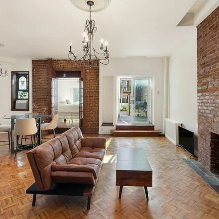 Rent this 1 bed townhouse on 50 West 86th Street in New York, NY 10024