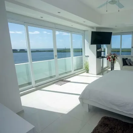 Buy this studio apartment on McDonald's in Avenida Tulúm, 77509 Cancún