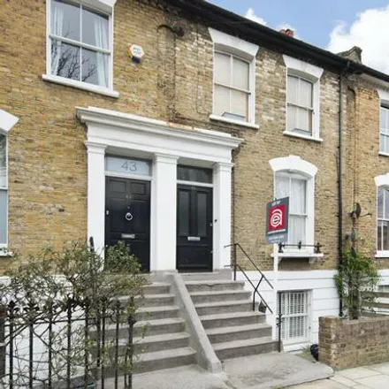 Buy this 1 bed apartment on Queen Margaret's Grove in London, N1 4QG