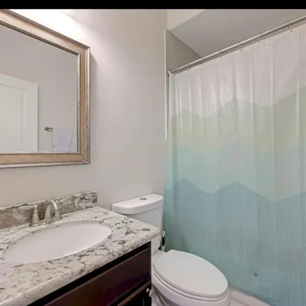 Image 3 - 214 West 28th Street, Houston, TX 77008, USA - Room for rent