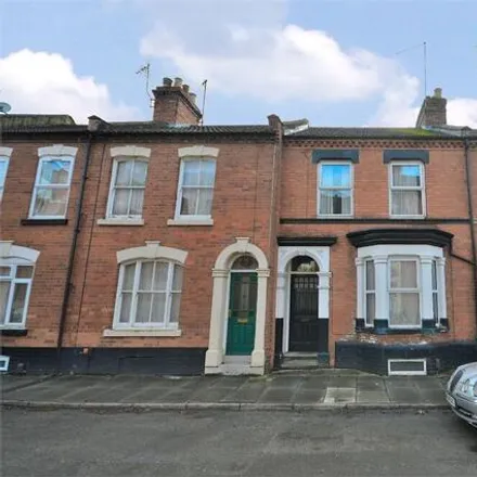 Rent this 5 bed house on Colwyn Road in Northampton, NN1 3PZ