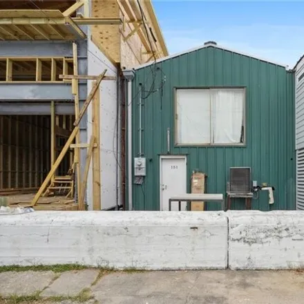 Buy this 1 bed house on 149 North Roadway Street in New Orleans, LA 70124