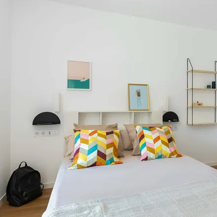 Rent this 1 bed room on Avinguda de Madrid in 110, 08028 Barcelona