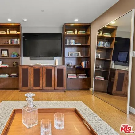 Image 6 - 7917 Willoughby Ave Unit 4, Los Angeles, California, 90046 - Condo for sale