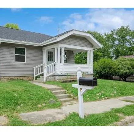 Buy this 2 bed house on 643 West 10th Street in Muncie, IN 47302