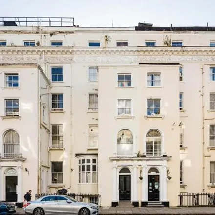 Rent this studio apartment on 59 Leinster Square - Prince's Square in London, W2 4PT