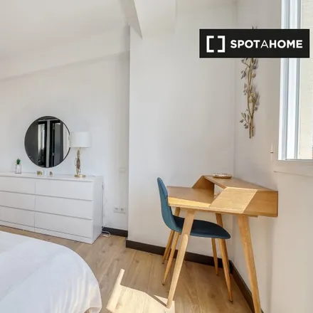 Rent this 4 bed room on Carrer del Pare Lluís Navarro in 180, 46011 Valencia