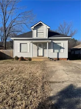 Buy this 3 bed house on 1657 Dechard Street in Van Buren, AR 72956