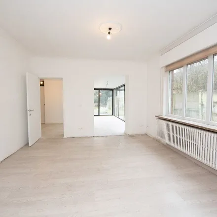 Rent this 2 bed apartment on Oudenaardestraat in 9870 Olsene, Belgium