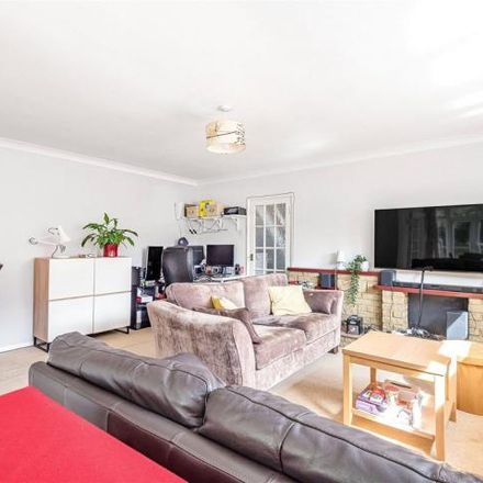 Rent this 3 bed house on Fosters Close in London, E18 1DJ