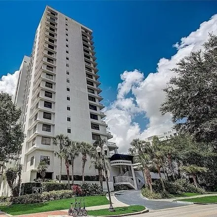Buy this 2 bed condo on Sonoma Draught House in Eola Drive, Orlando