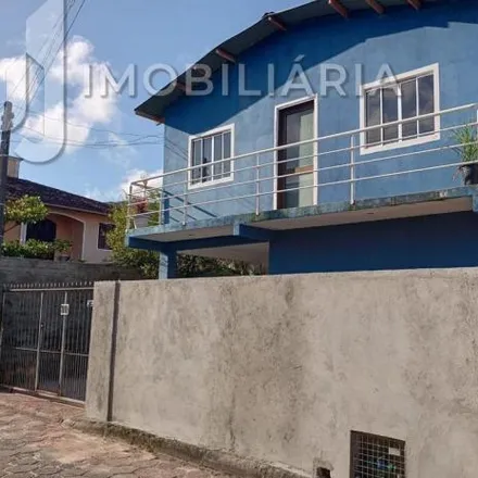 Buy this 4 bed house on Servidão Fabriciana de Souza Ávila (Dona Favinha) in São João do Rio Vermelho, Florianópolis - SC