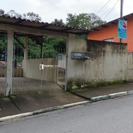 Rent this 2 bed house on Estrada Maria Imaculada in Jardim Pinheirinho, Embu das Artes - SP