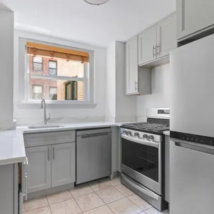 Image 3 - 322 41st Street, New York, NY 11232, USA - Apartment for sale