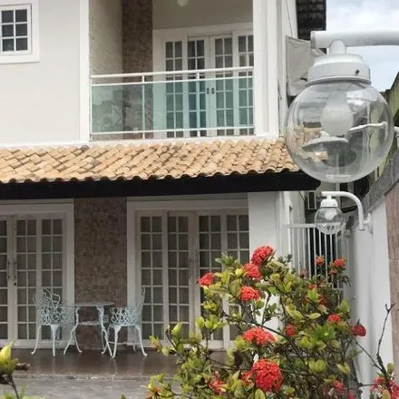 Buy this 4 bed house on Rua Azevedo Guimarães in Boaçu, São Gonçalo - RJ