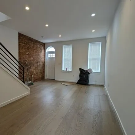 Image 6 - 2232 North Mascher Street, Philadelphia, PA 19175, USA - Townhouse for rent