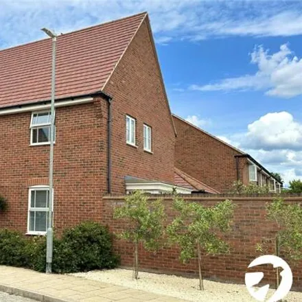Buy this 4 bed house on Elinor Vale in Swanscombe, DA10 1BB