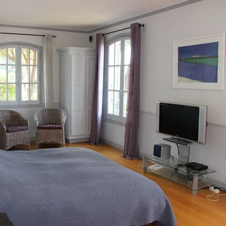 Rent this 3 bed house on 83980 Le Lavandou