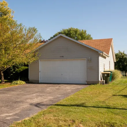 Buy this 3 bed house on Holiday Drive in LaSalle County, IL 60552