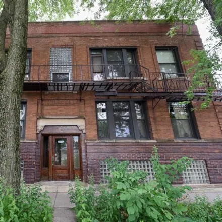 Rent this 1 bed house on 2821 West Shakespeare Avenue in Chicago, IL 60647