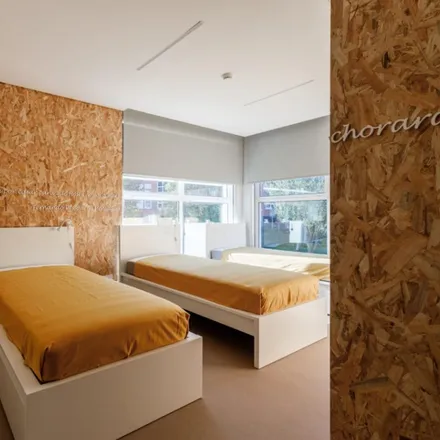 Rent this 8 bed room on Piscinas da Cruz de Pau in Rua António Silva, 4460-439 Matosinhos