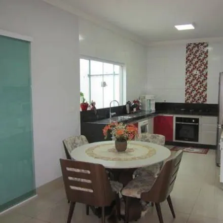 Buy this 3 bed house on Rua Milton Maluf in Vila Ferrarezzi, Santa Bárbara d'Oeste - SP