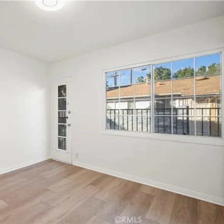 Image 9 - 4916 Cahuenga Boulevard, Los Angeles, CA 91602, USA - Townhouse for rent