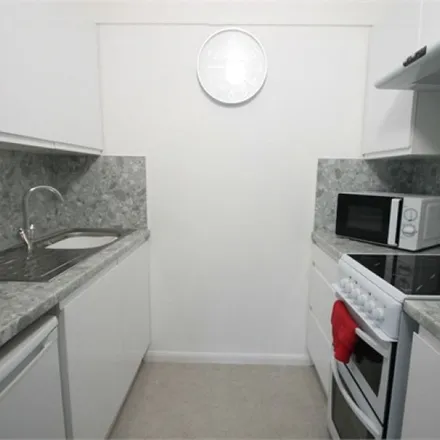 Image 2 - Farnley Road, London, E4 7AD, United Kingdom - Apartment for rent