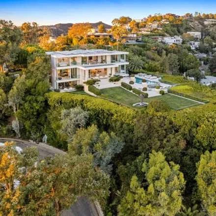 Image 2 - 9315 Beverlycrest Drive, Beverly Hills, CA 90210, USA - House for sale