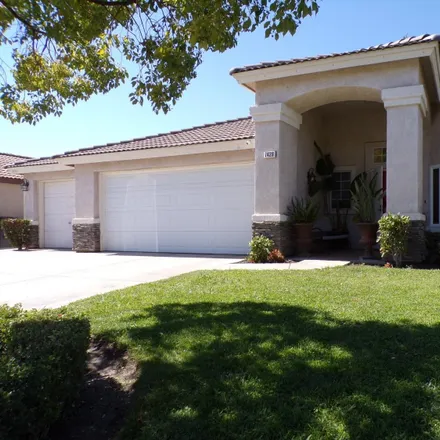 Buy this 3 bed house on 7429 North Ivanhoe Avenue in Fresno County, CA 93722