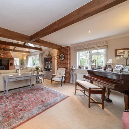 Image 3 - unnamed road, Aston Clinton, HP23 6LD, United Kingdom - House for sale