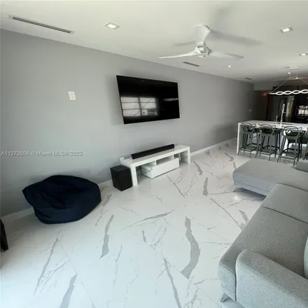 Image 8 - 1428 Euclid Avenue, Miami Beach, FL 33139, USA - Condo for rent