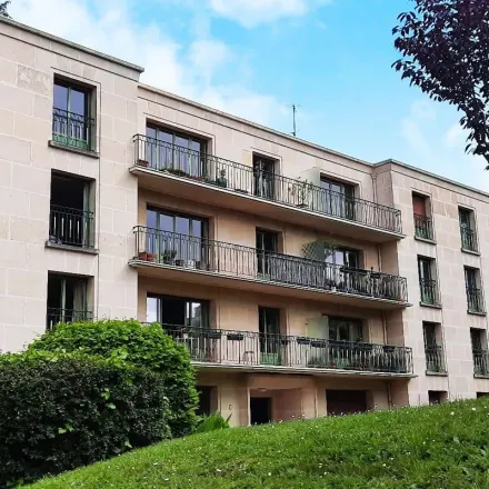 Image 2 - 3 Rue de l’Assemblée Nationale, 78000 Versailles, France - Apartment for rent