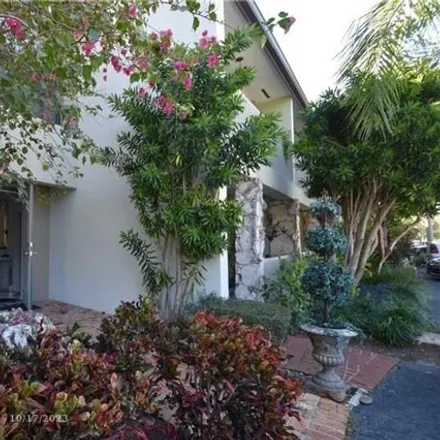 Image 1 - 6045 Bayview Drive, Fort Lauderdale, FL 33308, USA - Townhouse for sale
