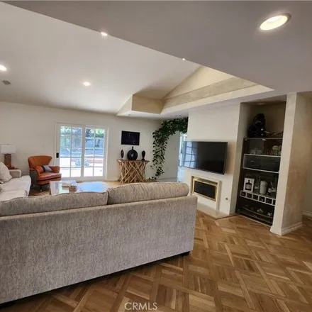 Image 3 - 20305 Chapter Drive, Los Angeles, CA 91364, USA - House for rent