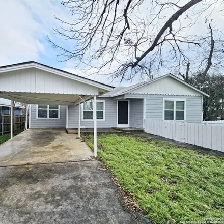 Rent this studio apartment on 1439 Hillview Avenue in Highland Park, New Braunfels