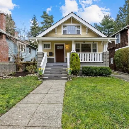 Buy this 4 bed house on 4016 Dayton Avenue North in Seattle, WA 98103