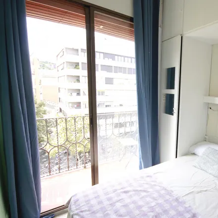 Rent this 5 bed room on Avinguda del Paral·lel in 130, 08015 Barcelona