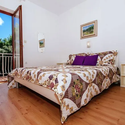 Rent this 4 bed apartment on Pakoštane in Obala kralja Petra Krešimira, 23211 Općina Pakoštane