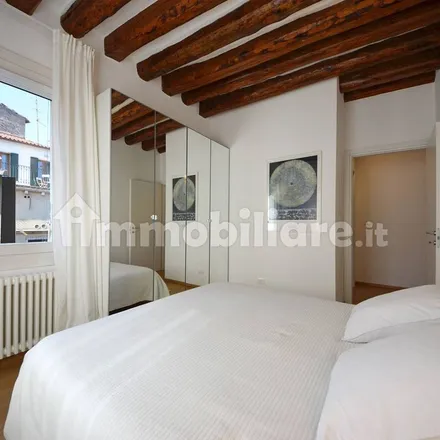 Rent this 4 bed apartment on Antica Sacrestia in Calle de la Corona, 30122 Venice VE