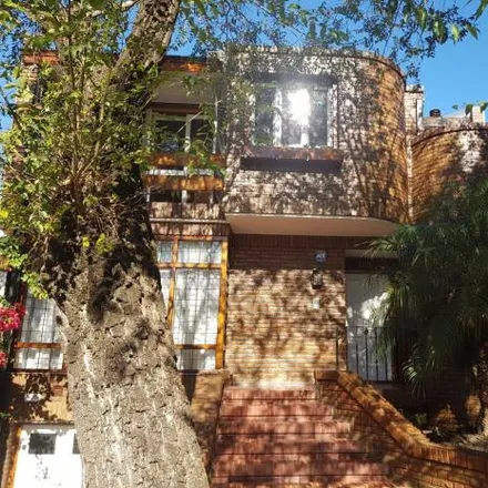 Buy this 3 bed house on 9 de Julio 572 in Quilmes Este, Quilmes