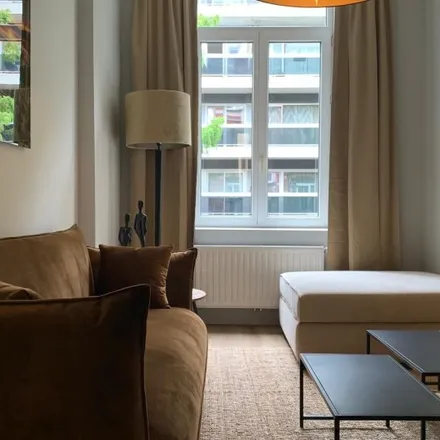 Rent this studio apartment on Rue des Confédérés - Eedgenotenstraat 51 in 1000 Brussels, Belgium