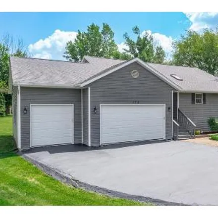 Buy this 3 bed house on 199 Cornwall Circle Southeast in Poplar Grove Township, IL 61065