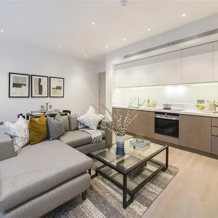 Rent this 1 bed apartment on Din Tai Fung in 5 Henrietta Street, London