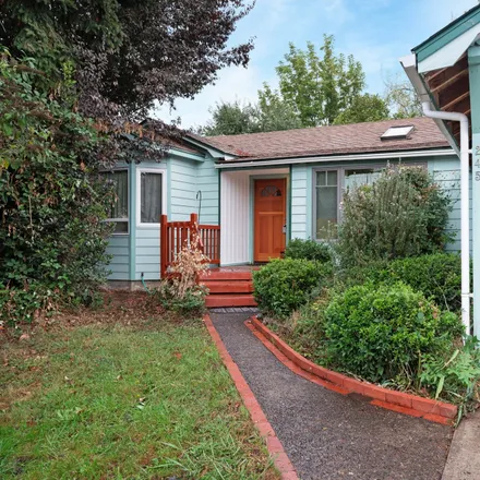 Buy this 3 bed house on Baxter Road in Eugene, OR 97402